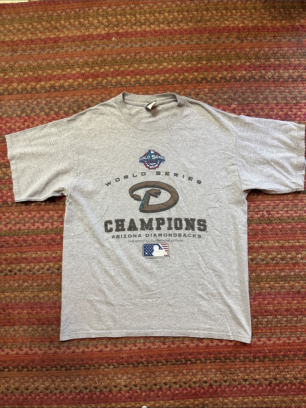VTG 2001 AZ DIAMONDBACKS WORLD SERIES Men's Gray Crewneck